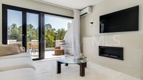 Wohnung zu verkaufen in Los Almendros, Benahavis