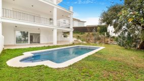 For sale semi detached villa in La Mairena with 3 bedrooms