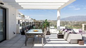 Buy penthouse with 3 bedrooms in Cala de Mijas