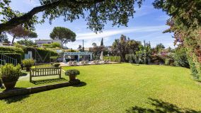 Villa for sale in Elviria, Marbella Est