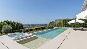 Villa for sale in Benahavis