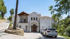 Villa for sale in El Madroñal, Benahavis