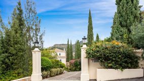 Villa for sale in Marbella Club Golf Resort, Benahavis