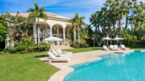 Villa for sale in La Quinta, Benahavis