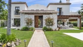 Villa for sale in Casasola, Estepona Est