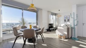 Penthouse for sale in New Golden Mile, Estepona East