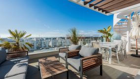 Penthouse for sale in New Golden Mile, Estepona East