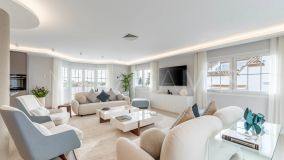 Atico Duplex en venta en Nueva Andalucia, Marbella