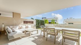 Appartement rez de chaussée for sale in Beach Side New Golden Mile, Estepona Est