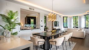 Villa for sale in La Quinta, Benahavis