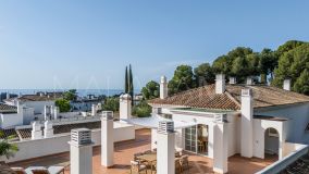 Zweistöckiges Penthouse zu verkaufen in Rio Real, Marbella Ost