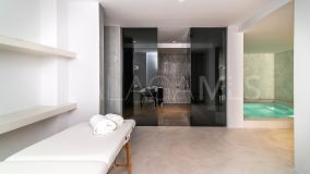 Villa en venta en La Pera, Nueva Andalucia