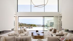 Villa for sale in El Madroñal, Benahavis