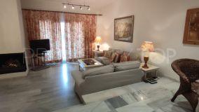 Casa con 3 dormitorios a la venta en Guadalmina Baja