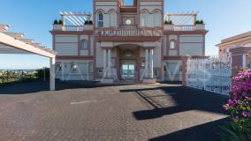 Villa for sale in Los Flamingos, Benahavis