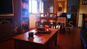 Finca for sale in Estepona