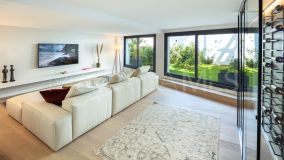 Villa for sale in Nueva Andalucia, Marbella