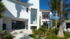 Villa for sale in Nueva Andalucia, Marbella