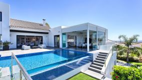 Villa for sale in Los Flamingos, Benahavis