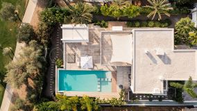 Buy 5 bedrooms villa in Las Brisas del Golf