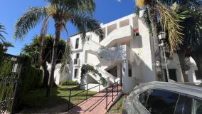 Apartamento en venta en Paraiso Barronal, Estepona