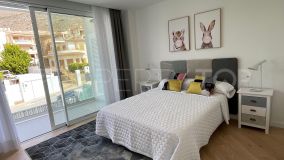 Se vende villa en Sierra Cortina de 3 dormitorios