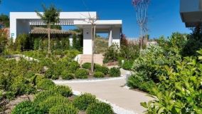 Town house for sale in Estepona Golf