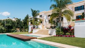 7 bedrooms villa for sale in Marbella Golden Mile