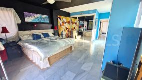Villa for sale in Estepona Golf, Estepona Ouest