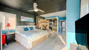 Villa zu verkaufen in Estepona Golf, Estepona Westen