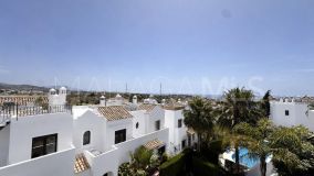 Reihenhaus zu verkaufen in Azata Golf, Estepona Westen