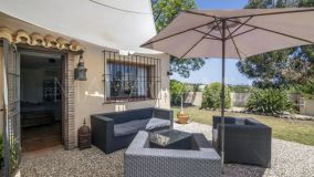 Villa for sale in Fuente del Espanto, Benahavis