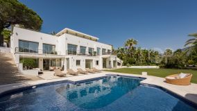 Villa for sale in Las Brisas with 7 bedrooms