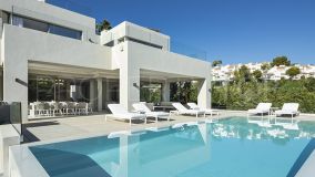 5 bedroom modern house in Nueva Andalucia