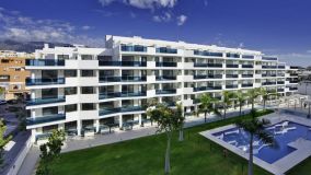 Buy Fuengirola ground floor apartment with 3 bedrooms