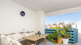 Beautiful 1 bedroom flat with stunning terrace in Nueva Andalucia.