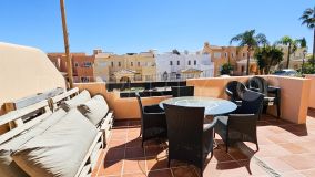 For sale ground floor apartment with 4 bedrooms in Casares