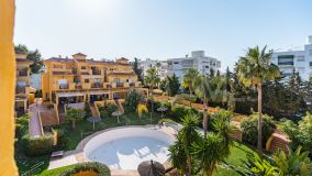 Town House for sale in Cancelada, Estepona East