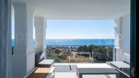Espectacular apartamento con increíbles vistas al mar y la bahía.