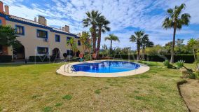 Parhus for sale in La Duquesa Golf, Manilva