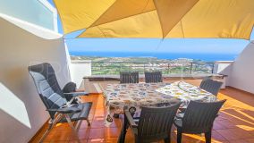 For sale penthouse in Finca Cortesin