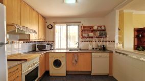 Ground Floor Apartment for sale in Buenas Noches, Estepona West
