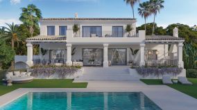 Villa en venta en Nueva Andalucia, Marbella