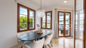 Villa for sale in Estepona