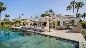 Villa zu verkaufen in Aloha, Nueva Andalucia