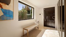 Villa for sale in Nueva Andalucia, Marbella