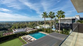 Villa for sale in Altos de La Quinta, Benahavis