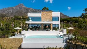 Villa for sale in Marbella Hill Club, Marbella Golden Mile