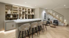 Villa en venta en Nueva Andalucia, Marbella