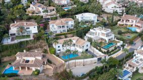 Villa en venta en Rio Real Golf, Marbella Este